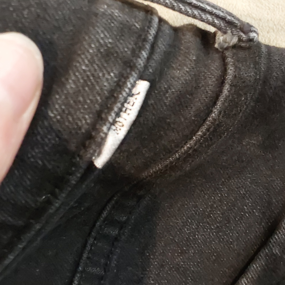 Mother High Waisted Pointy Study Nerdy jeans in black denim. Womens Size 33 - Picture 14 of 14
